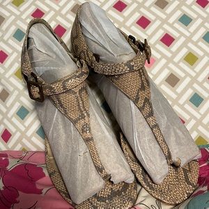 Brazilian snakeskin leather sandals, bought in Brazil. Size 8.5 narrow.
